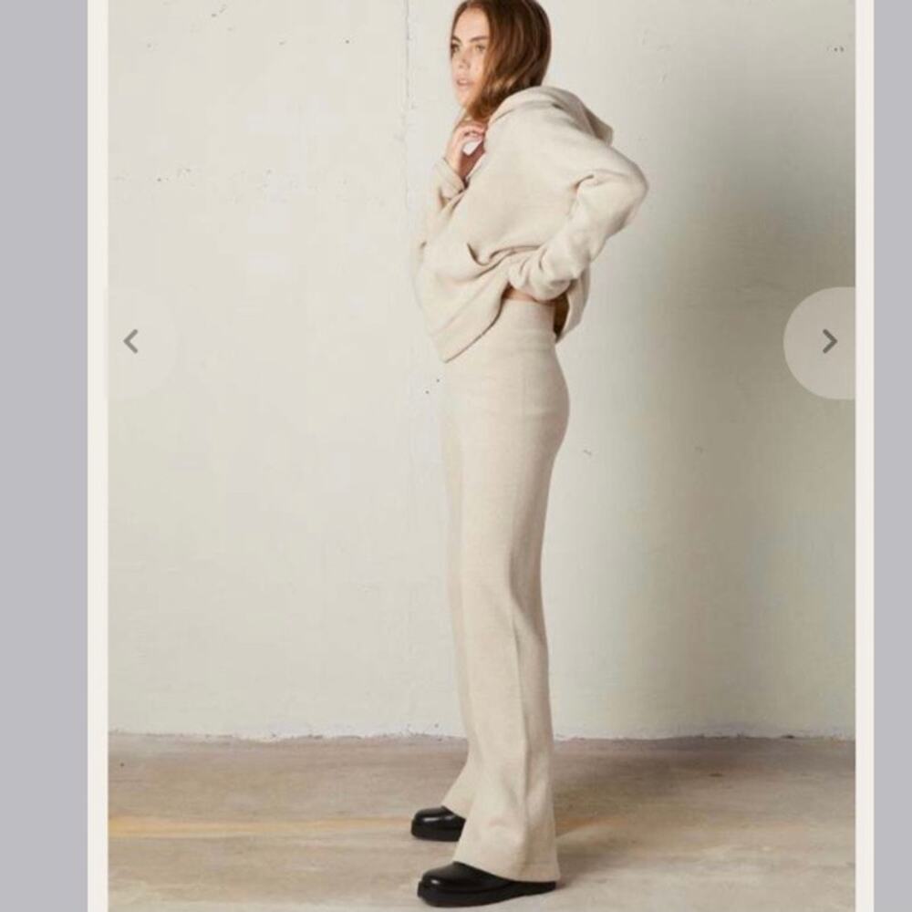 LESET Cream Hoodie and Pants Set - Picture 6 of 16